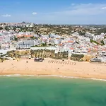 Daire In Albufeira's Old Town