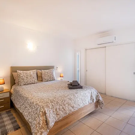 In Albufeira's Old Town Apartamento Albufeira
